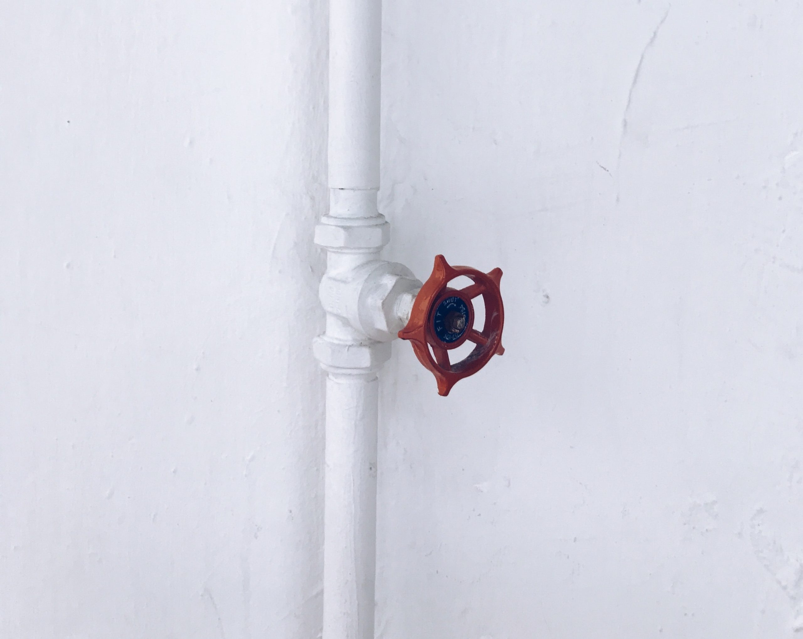 Gate water shut off valve